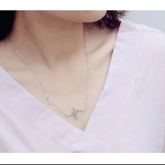 LAST ONE Silver HeartBeat ♡ Gift Necklace - Picture 7 of 7